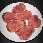 焼肉 済州 - 今日のタン焼き（タン塩）は過去イチ！（1400円）