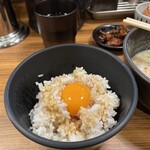 老虎苑 - 後半のごはんを黄身だけのたまごかけごはん。今日は白身抜きでいただきました(*´∀`)♪