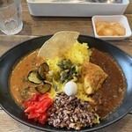 カリガリ 秋葉原 - アキバ盛りカレー3   1,280円