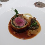 シェ ケンタロウ - 子羊背肉のウエリントン