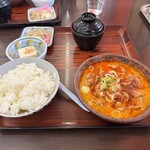 もつ煮屋 日の出食堂 - 