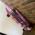 レイドバックバーガー - 平井堅が使い込んだと思われるスケボー^_^