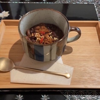 一軒家カフェ&サロンhana_0