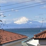 野菜料理とスープカレーのお店 南葉亭 - テラス席からちらりと望めた富士山