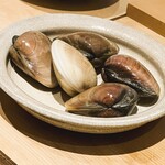 温石 - 焼津産大きなハマグリの登場