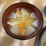 とんかつ美とん - あつあつで美味しい豚汁