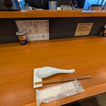 自家製手もみ麺 鈴ノ木 - 内観(カウンター)