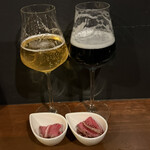 居酒屋 黒電話 - 生ビール スワンレイク越乃米こしひかり825円
生ビール 網走ビール 流氷クラフト858円
お通し〜牛ホホのカルパッチョ550円×2