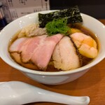 自家製手もみ麺 鈴ノ木 - 醤油特製ラーメン