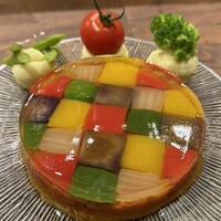 恵比寿ビストロ 猫も杓子も - モザイク仕立てのラタトゥイユ1,045円