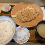 とんかつ 味よし - 料理写真: