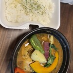 Soup with - スープカレー　しっかり　1500円