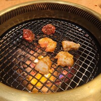 ホルモン焼肉 富や 栄店 - 