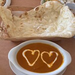 インド・ネパール料理　アンナプルナ - ナンとシュリンプカレー