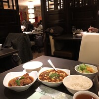 廣東料理 民生 ヒルトンプラザウエスト店 - 