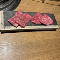 柳橋焼にく わにく - 