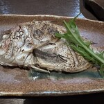 海月 - 本日の海鮮料理（連子鯛の塩焼き）