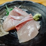 おけいちゃん - 新鮮なハマチの刺身