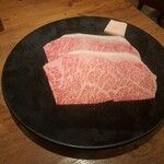 焼肉うしごろ - 鹿児島県産の大判サーロイン・その1です。