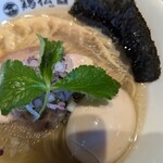 淡麗醤油らぁ麺 鶏松 - 