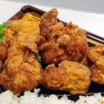 ヤマナカ - 料理写真:3種醤油と七福醸造白だしの国産鶏もも唐揚げ弁当498円