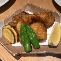 玄品 大阪 梅田東通 ふぐ・うなぎ・かに料理 - ふぐの唐揚げは4つ入りだったので私以外の方に食べて貰いました(*^ω^*)