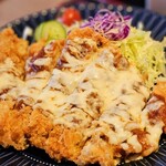 醍醐 - チキンカツのチーズ焼き③