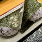 釜揚げうどん 岩見 - ・しそおにぎり