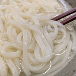 釜揚げうどん 岩見 - ・細く柔らかいけど、カドあり、スッキリな見栄え