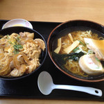 朝比奈食堂 - 料理写真:親子丼 ラーメンセット