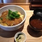 町田酒場 咲酒屋 - ランチのカツ丼