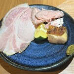 ジャパニーズ ラーメン 五感 - 