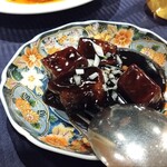 赤坂 四川飯店 - 真空調理豚肉の黒酢酢豚