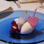 ロオジエ - グリオットチェリーのスフレ