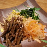 和牛 まつした 本通り店 - ナムル盛り