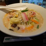 リンガーハット - 料理写真:長崎ちゃんぽん（麺2倍、940円）