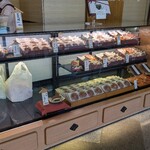 岡埜栄泉 - 店内