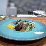 Refugeforestiere 五島 - ◆鹿児島産黒毛和牛ロースのステーキ、サラダ｣ほうれん草、オニオンなんとか 浜人参と蕗の薹のソース.これまでは豚肉でしたから、サービスで出して下さったのだと思います。