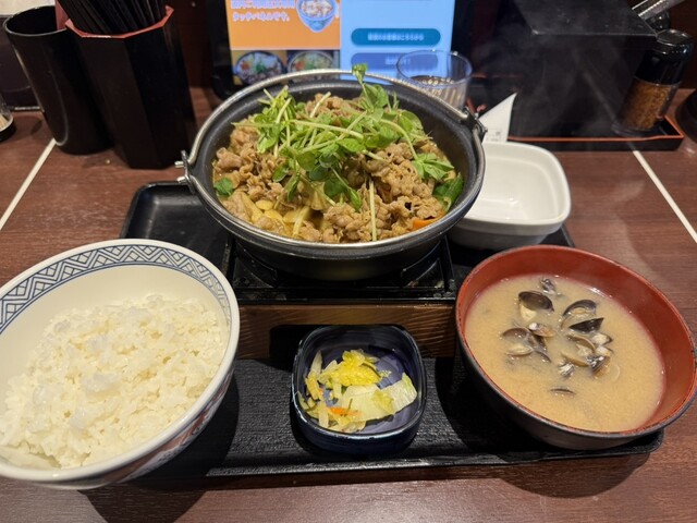 Yoshinoya Yotsuyaekimaeten - Yotsuya/Gyu-don (Beef bowl