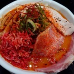 Ramen光鶏 - 期間限定 濃厚鶏白湯海老辛味噌らーめん(1300円税込)の大盛り(＋150円税込)、チャーマヨ丼(550円税込)