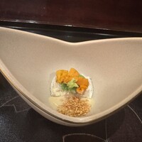 割烹 柊 - 焼き胡麻豆腐にそら豆と雲丹