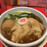 カドヤ食堂 - 美味そうなつけ出汁に豚足と煮卵トッピング◎