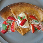 ORAND - 季節のクレープ（苺）（1100円）