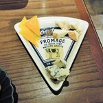 ミアスタンド - チーズ盛り合わせ(2/8)