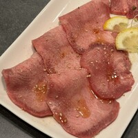 大阪福島焼肉 とっぷく - 但馬牛タン ¥2,728
