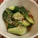 串かつ・どて焼き・肉料理 朝日 - たたききゅうり