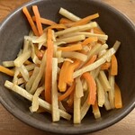 串かつ・どて焼き・肉料理 朝日 - 突出し　まぁ美味しい