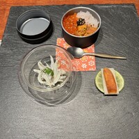 魚坐 - 