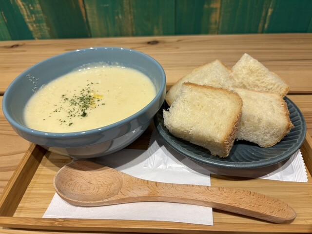 ワンワールド登米市のカフェ｜東和町のおしゃれなカフェ