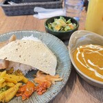 すぱいし家 飯田橋店 - マタル・パニール✨マンゴーラッシー✨